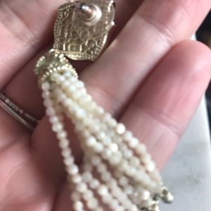 Kendra Scott Jewelry - Kendra Scott Misha Earrings- Ivory Mother of Pearl Kendra Scott Jewelry - Kendra Scott Misha Earrings- Ivory Mother of Pearl